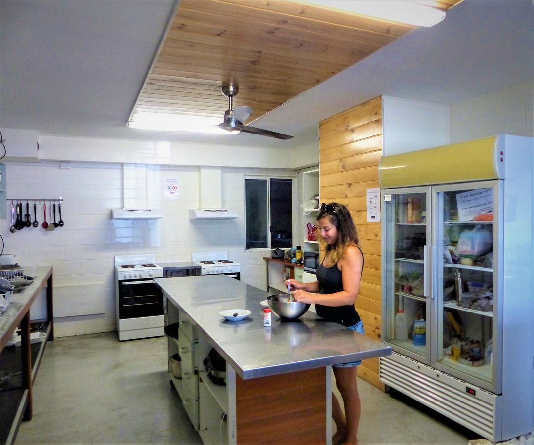 Foreign Exchange Accommodation-Beachside Τάουνσβιλ Εξωτερικό φωτογραφία